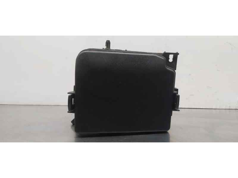 Recambio de caja reles / fusibles para hyundai i40 style blue referencia OEM IAM 919513X140   Recambio de caja reles / fusibles para hyundai i40 style blue referencia OEM IAM 919513X140