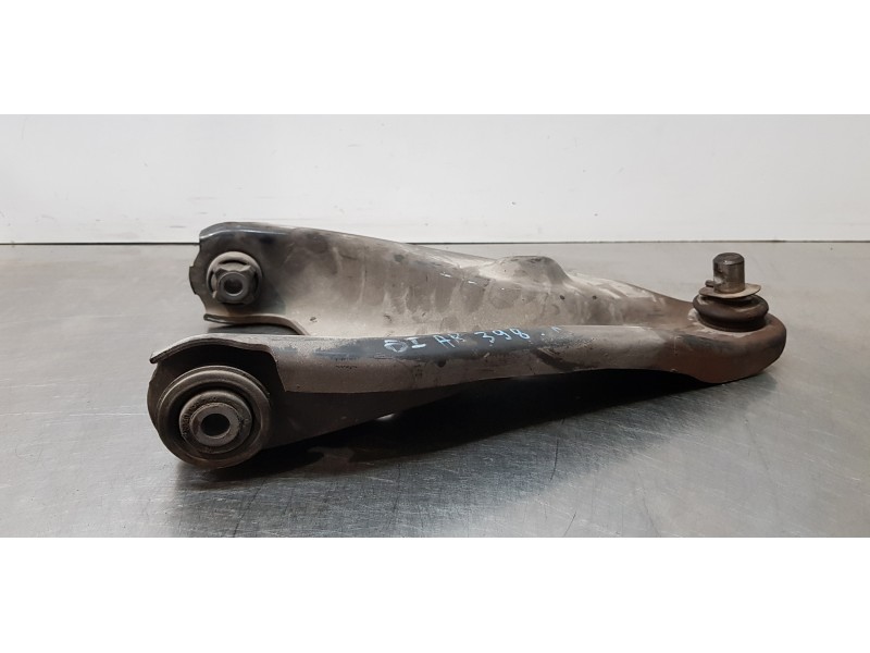 Recambio de brazo suspension inferior delantero izquierdo para dacia lodgy laureate referencia OEM IAM 545017081R  