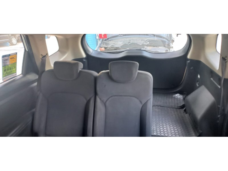 kia carens ( ) del año 2017 kia carens ( ) del año 2017