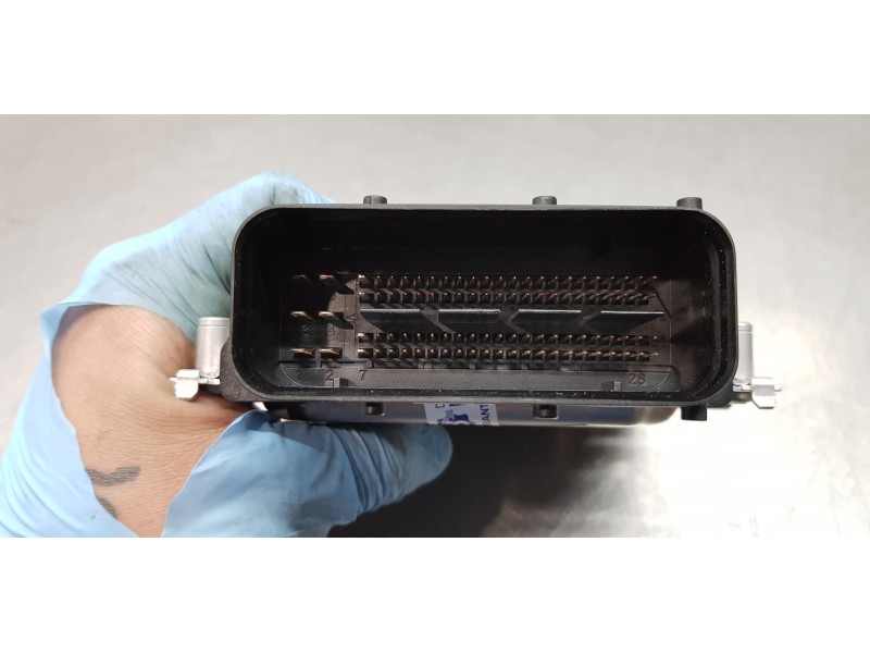 Recambio de modulo electronico para kia ceed sportswagon tech referencia OEM IAM 296102U233 0281037259 