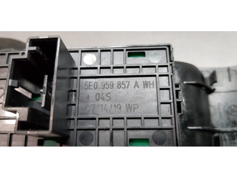 Recambio de mando elevalunas delantero izquierdo para skoda fabia active referencia OEM IAM 5E0959857A   Recambio de mando elevalunas delantero izquierdo para skoda fabia active referencia OEM IAM 5E0959857A