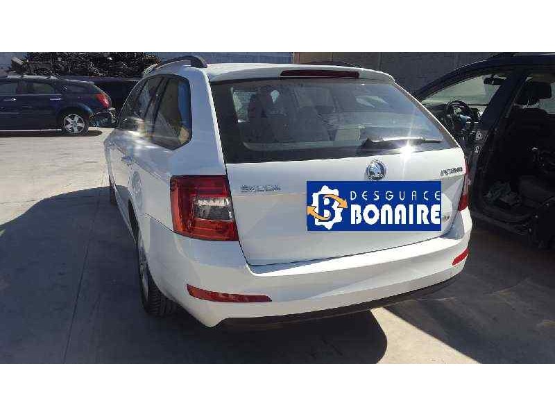 skoda octavia combi (5e5) del año 2013