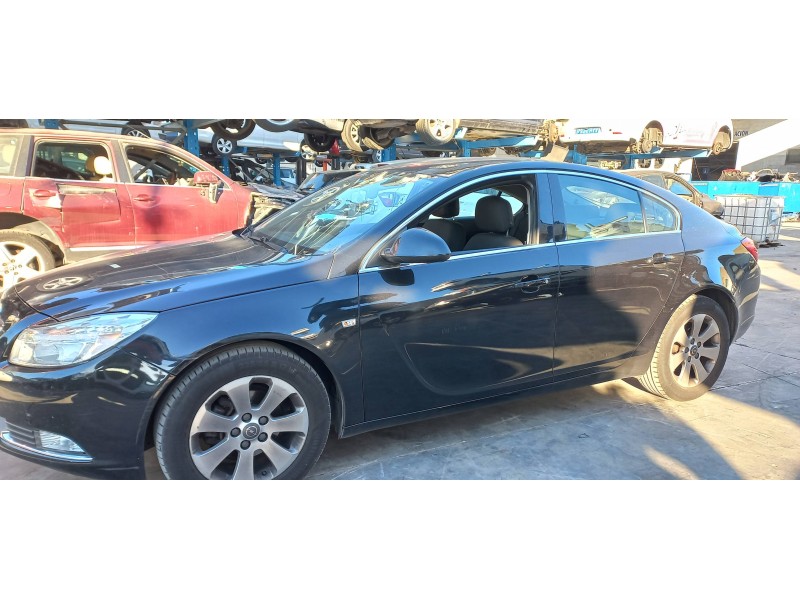 opel insignia berlina del año 2013