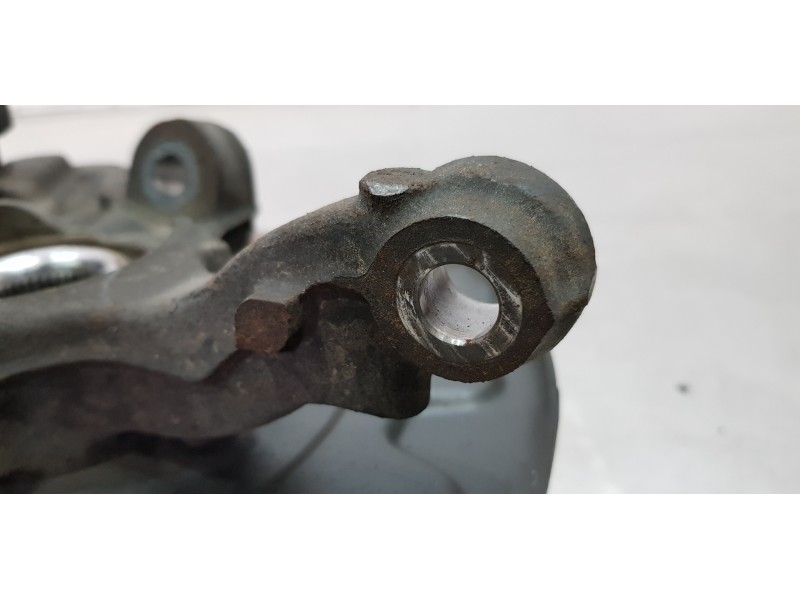 Recambio de mangueta delantera izquierda para skoda fabia active referencia OEM IAM 6Q0407255AC  