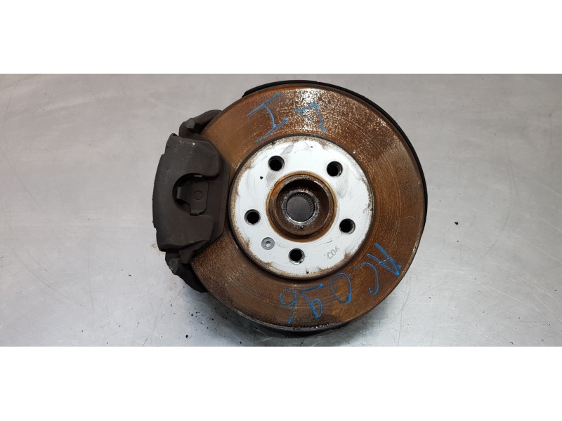 Recambio de mangueta delantera izquierda para skoda fabia active referencia OEM IAM 6Q0407255AC  