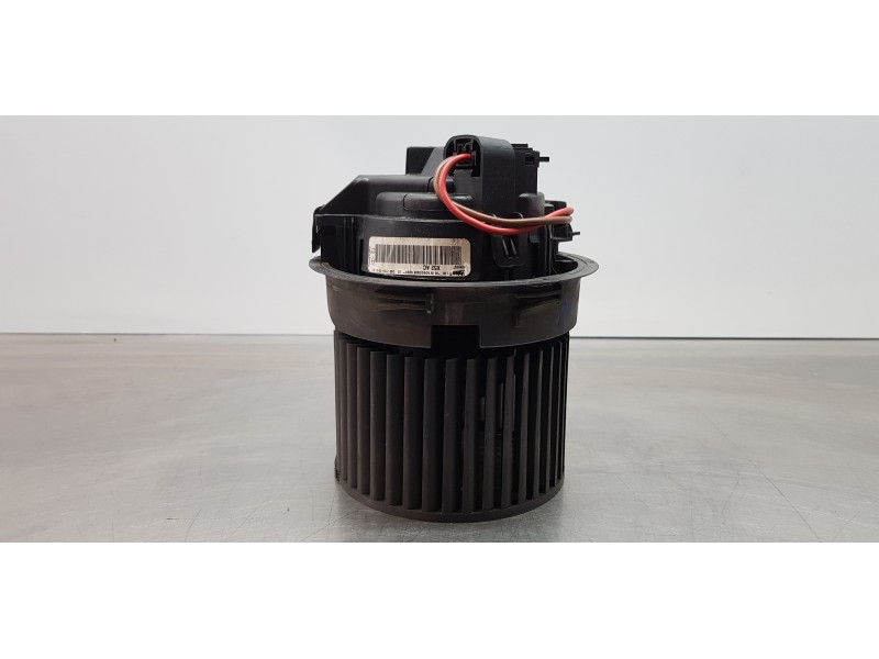Recambio de motor calefaccion para dacia logan ii ambiance referencia OEM IAM 272100975R  