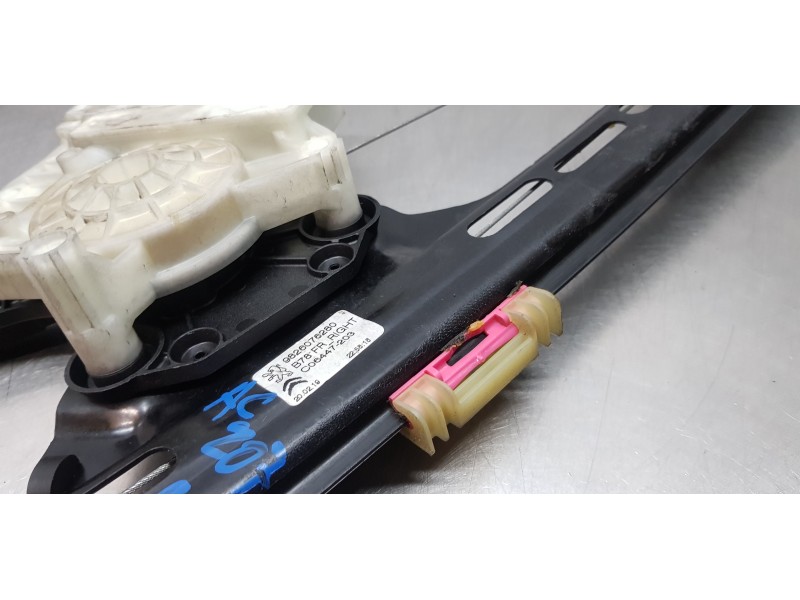 Recambio de elevalunas delantero derecho para citroen c4 picasso live referencia OEM IAM 9826076280  