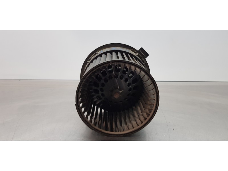 Recambio de motor calefaccion para dacia logan ii ambiance referencia OEM IAM 272100975R  