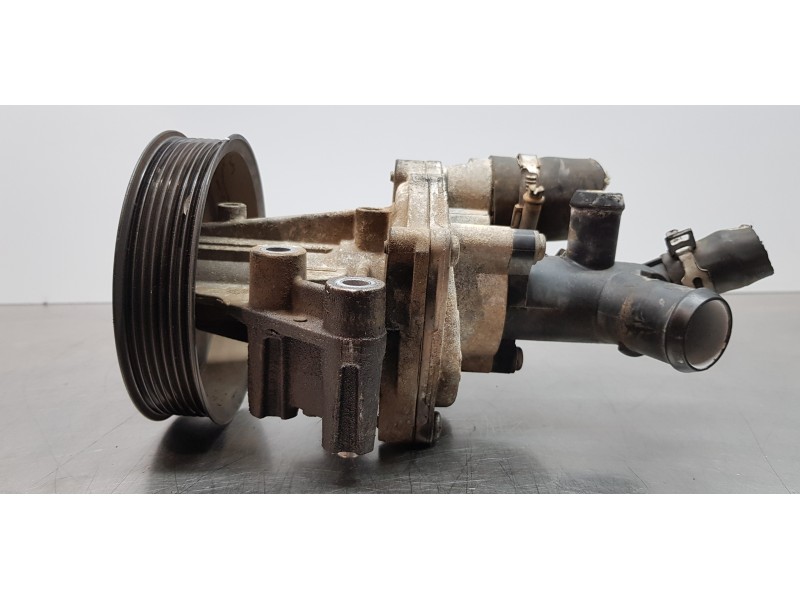 Recambio de bomba agua para ford transit kastenwagen (ttg) 350 l3 referencia OEM IAM 2460308  