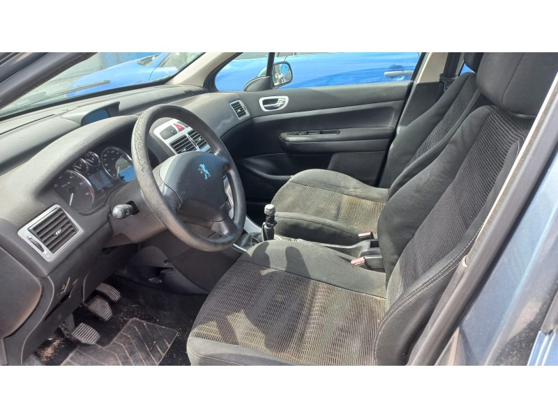 peugeot 307 berlina (s2) del año 2007