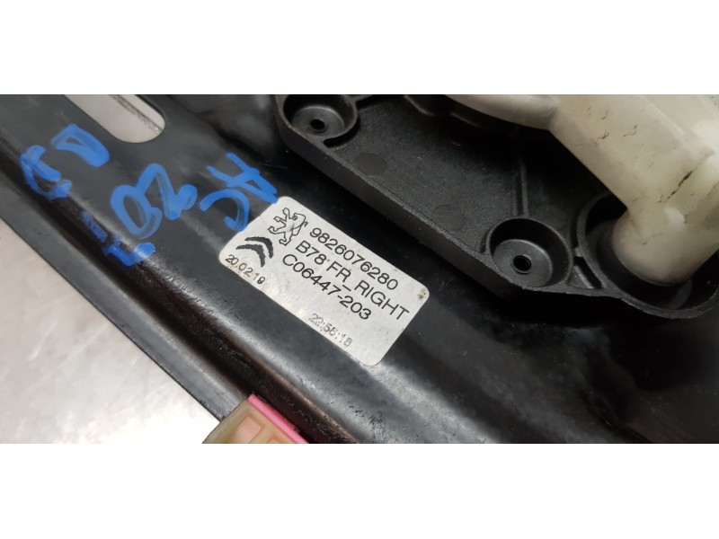 Recambio de elevalunas delantero derecho para citroen c4 picasso live referencia OEM IAM 9826076280  