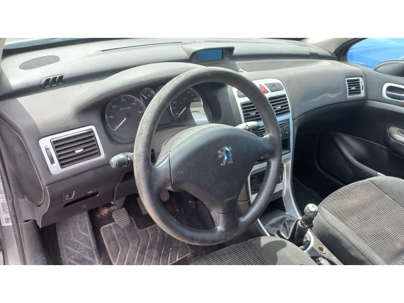 peugeot 307 berlina (s2) del año 2007