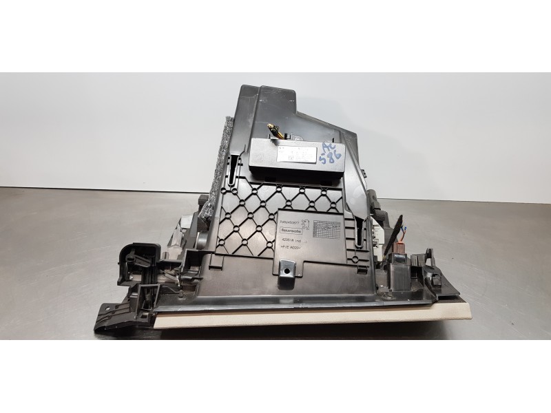 Recambio de guantera para peugeot 508 sw allure referencia OEM IAM 825283 825280  Recambio de guantera para peugeot 508 sw allure referencia OEM IAM 825283 825280