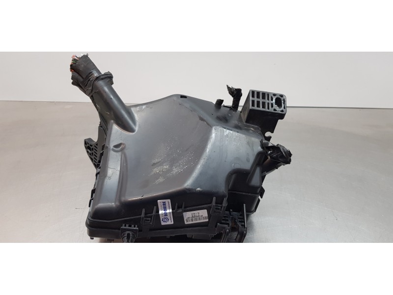 Recambio de caja reles / fusibles para kia ceed sportswagon tech referencia OEM IAM 91290J7070  