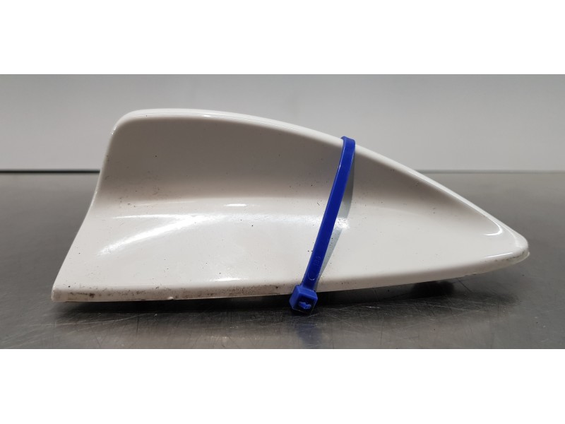 Recambio de antena para bmw serie 3 berlina (e90) 318d referencia OEM IAM 65206955555  