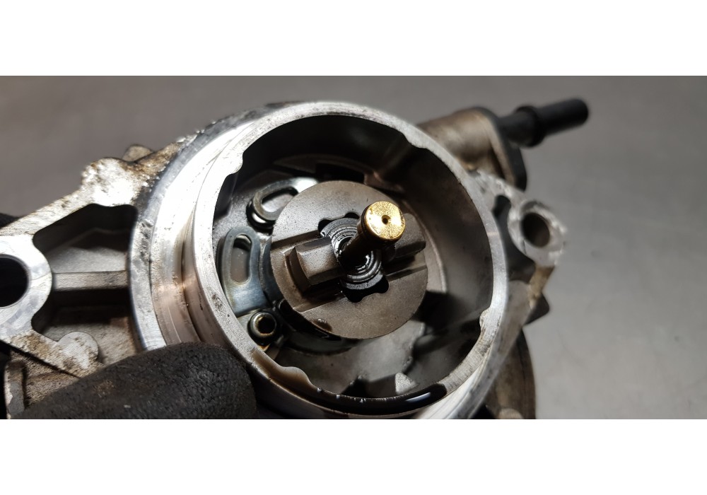 Recambio de depresor freno / bomba vacio para ford transit kastenwagen (ttg) 350 l3 referencia OEM IAM BK3Q2A451FA  