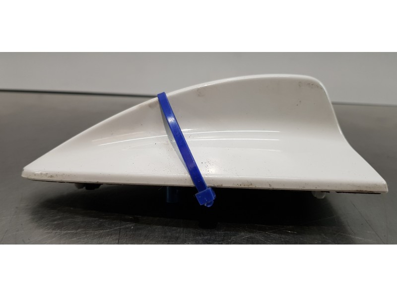 Recambio de antena para bmw serie 3 berlina (e90) 318d referencia OEM IAM 65206955555  