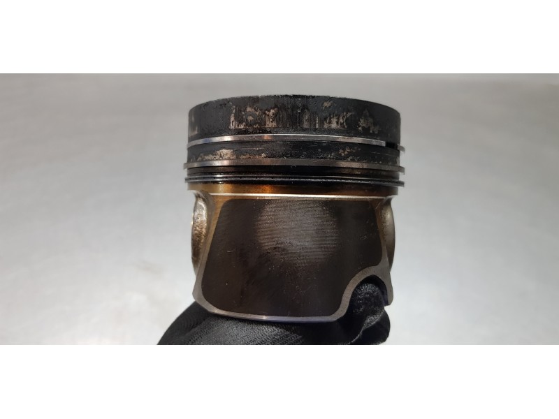 Recambio de biela para seat leon st (5f8) reference referencia OEM IAM 04L105401A 04L105401A  Recambio de biela para seat leon st (5f8) reference referencia OEM IAM 04L105401A 04L105401A