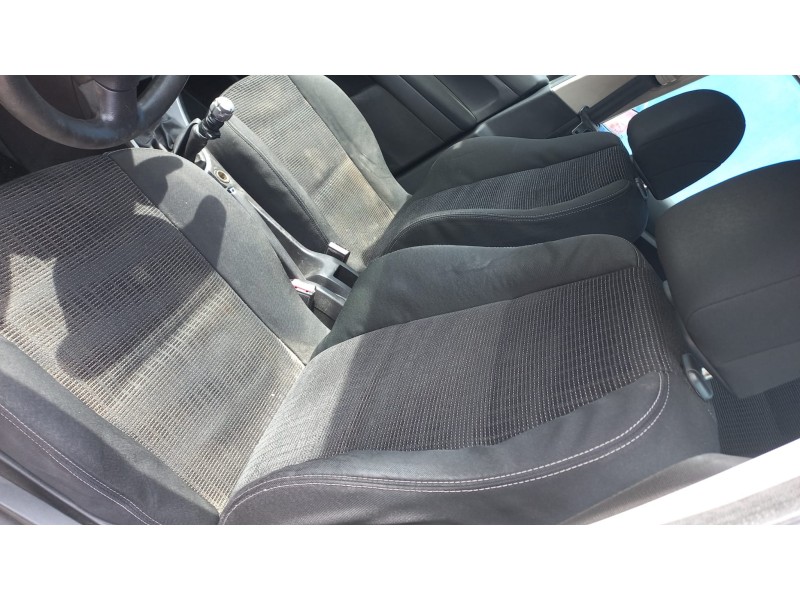 peugeot 307 berlina (s2) del año 2007