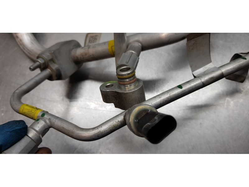 Recambio de tubos aire acondicionado para jeep renegade limited 4x2 referencia OEM IAM 52085907  