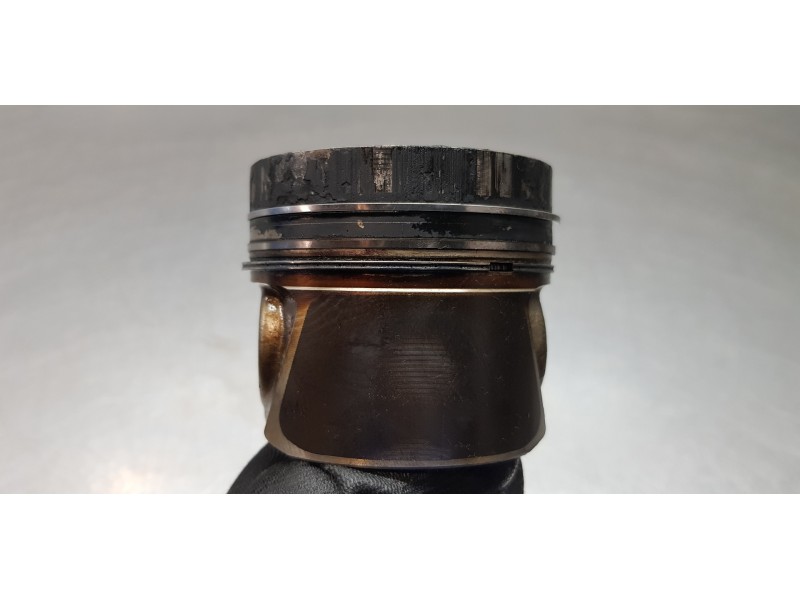 Recambio de biela para seat leon st (5f8) reference referencia OEM IAM 04L105401A 04L105401A  Recambio de biela para seat leon st (5f8) reference referencia OEM IAM 04L105401A 04L105401A