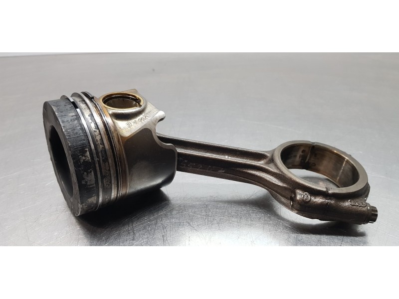 Recambio de biela para seat leon st (5f8) reference referencia OEM IAM 04L107065A001 04L105401A  Recambio de biela para seat leon st (5f8) reference referencia OEM IAM 04L107065A001 04L105401A