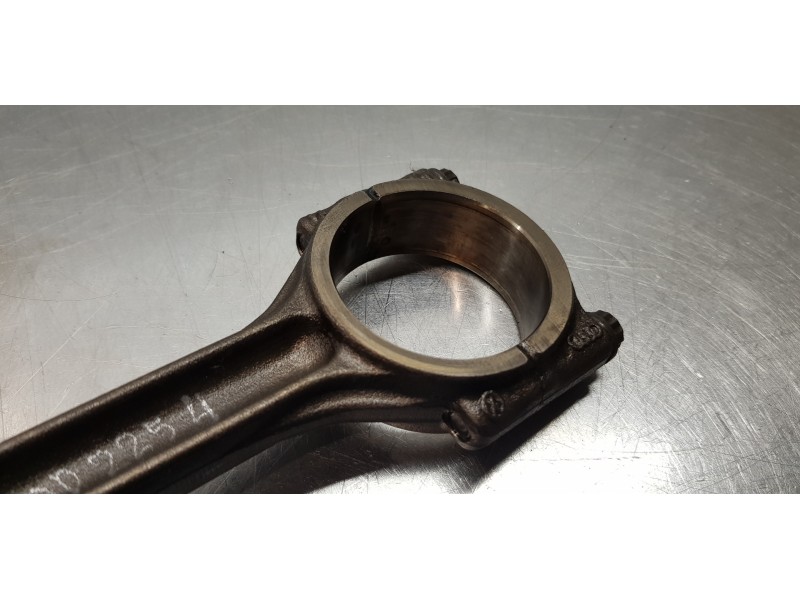 Recambio de biela para seat leon st (5f8) reference referencia OEM IAM 04L107065A001 04L105401A  Recambio de biela para seat leon st (5f8) reference referencia OEM IAM 04L107065A001 04L105401A