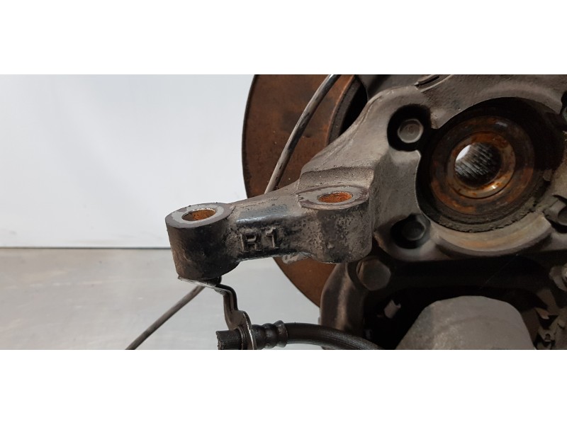 Recambio de mangueta delantera derecha para kia carens ( ) concept referencia OEM IAM 51716A4500  