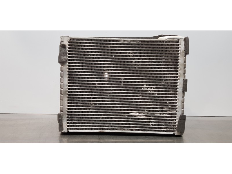 Recambio de evaporador aire acondicionado para jeep renegade limited 4x2 referencia OEM IAM 77368557  