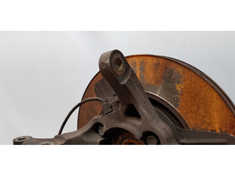 Recambio de mangueta delantera derecha para kia carens ( ) concept referencia OEM IAM 51716A4500  