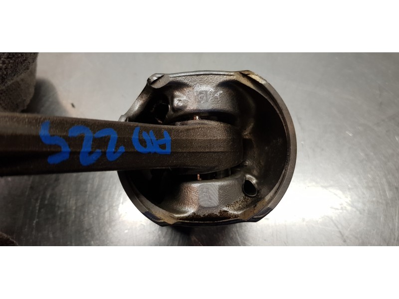 Recambio de biela para seat leon st (5f8) reference referencia OEM IAM 04L107065A001 04L105401A  Recambio de biela para seat leon st (5f8) reference referencia OEM IAM 04L107065A001 04L105401A