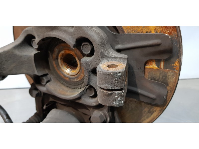 Recambio de mangueta delantera derecha para kia carens ( ) concept referencia OEM IAM 51716A4500  