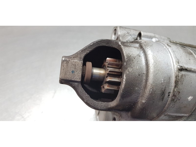 Recambio de motor arranque para citroen c4 picasso live referencia OEM IAM 9825233080  