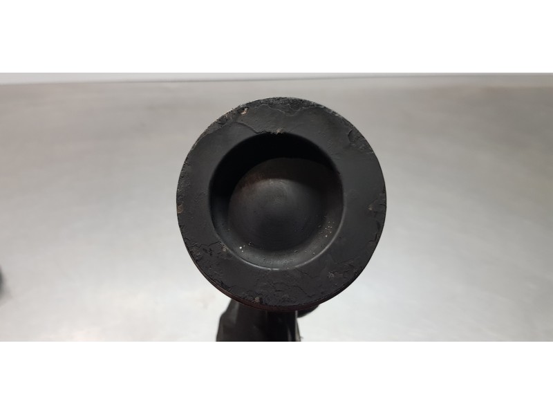 Recambio de biela para seat leon st (5f8) reference referencia OEM IAM 04L107065A001 04L105401A  Recambio de biela para seat leon st (5f8) reference referencia OEM IAM 04L107065A001 04L105401A