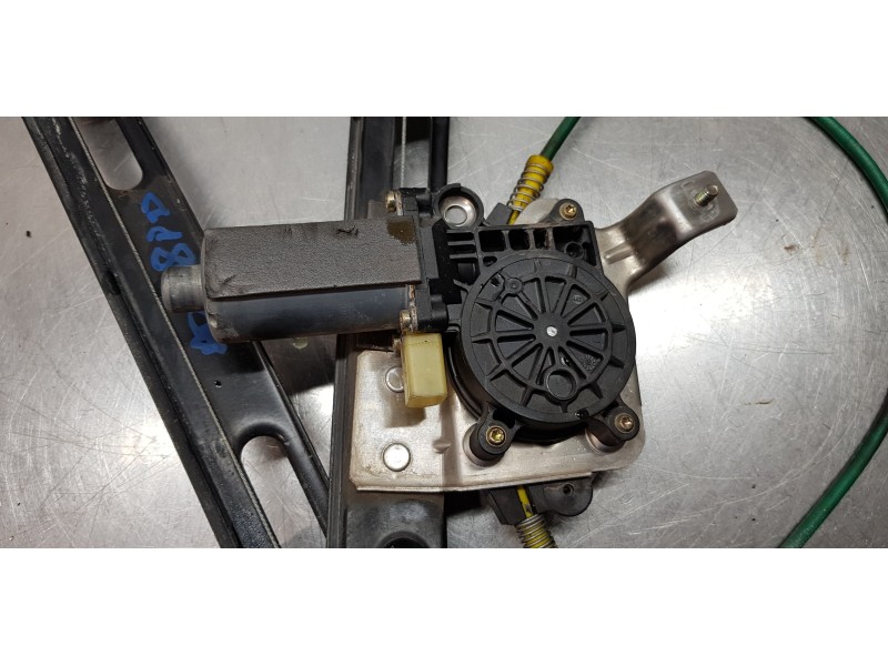 Recambio de elevalunas delantero derecho para bmw serie 3 compact (e46) 318ti referencia OEM IAM 51338251352  