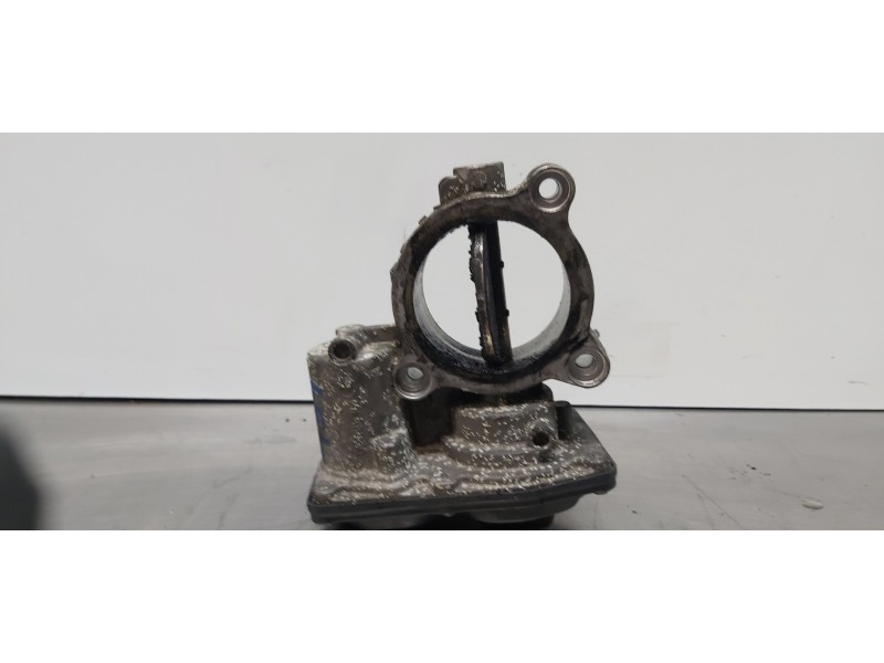 Recambio de caja mariposa para toyota avensis touring sports executive referencia OEM IAM 13543465672  