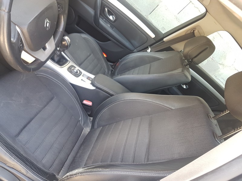 renault laguna iii del año 2008