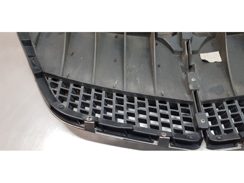 Recambio de rejilla delantera para lancia phedra (180) 2.2 jtd referencia OEM IAM 1487528898   Recambio de rejilla delantera para lancia phedra (180) 2.2 jtd referencia OEM IAM 1487528898