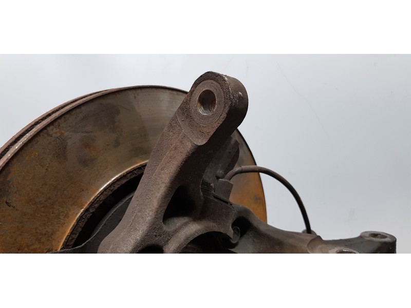 Recambio de mangueta delantera izquierda para kia carens ( ) concept referencia OEM IAM 51715A4500  