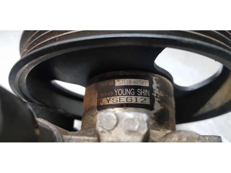 Recambio de bomba direccion para hyundai terracan (hp) 2.9 crdi gl referencia OEM IAM 57110H1501  