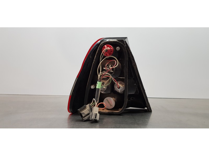 Recambio de piloto trasero derecho para bmw serie 3 compact (e46) 318ti referencia OEM IAM 63216912516  