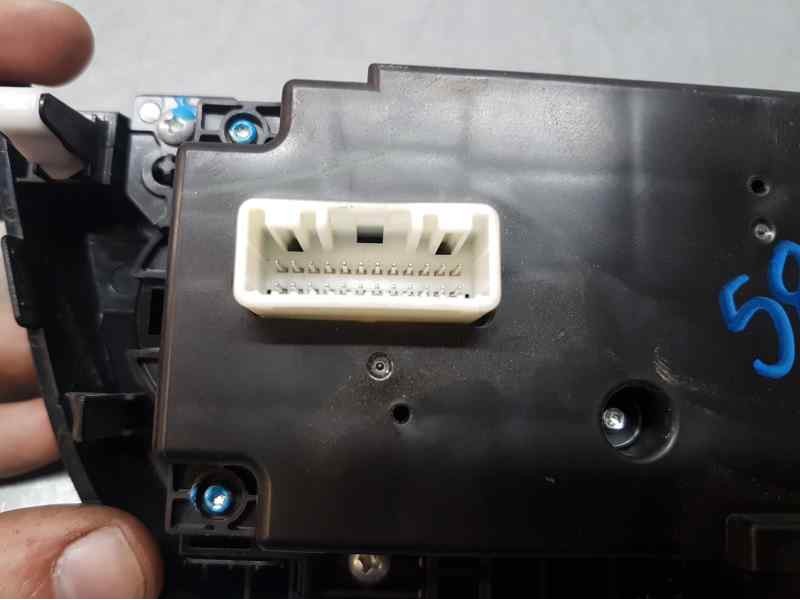 Recambio de mando climatizador para mitsubishi space star (a00) motion referencia OEM IAM 7820A883XA  