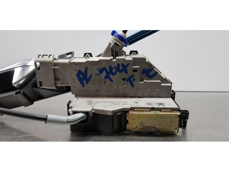 Recambio de cerradura puerta trasera izquierda para citroen c4 berlina exclusive referencia OEM IAM 9137K6 9681337180 