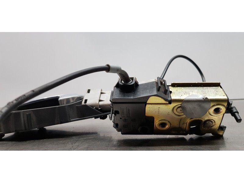 Recambio de cerradura puerta trasera izquierda para citroen c4 berlina exclusive referencia OEM IAM 9137K6 9681337180 