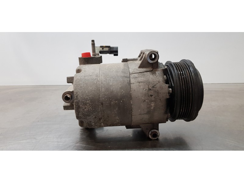 Recambio de compresor aire acondicionado para ford fiesta (ccn) trend referencia OEM IAM C1B119D629AG  
