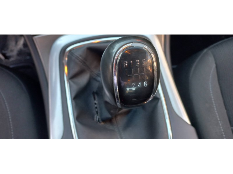 opel insignia berlina del año 2013