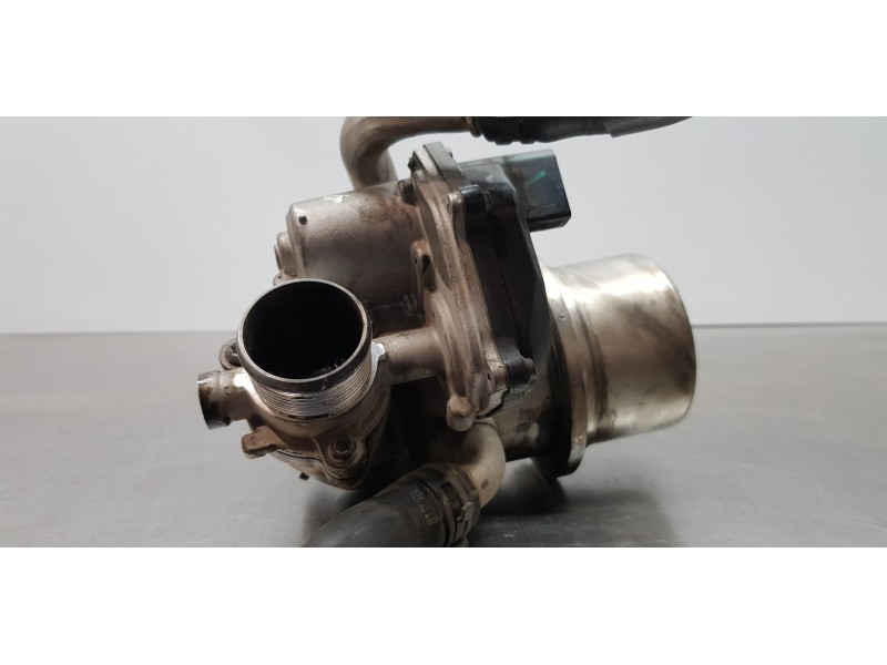 Recambio de enfriador egr para seat leon st (5f8) reference referencia OEM IAM 04L131512D 04L131501M  Recambio de enfriador egr para seat leon st (5f8) reference referencia OEM IAM 04L131512D 04L131501M