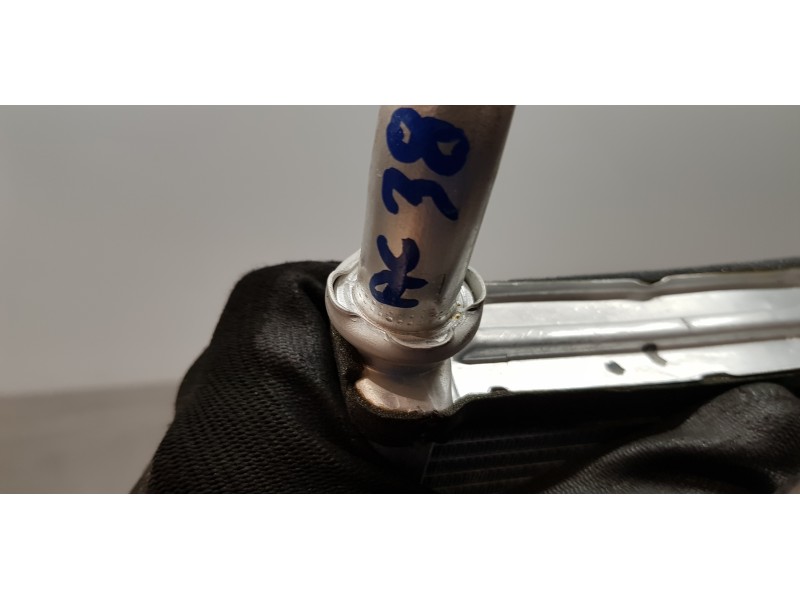 Recambio de radiador calefaccion / aire acondicionado para jaguar xf r-sport awd referencia OEM IAM T2H8146  