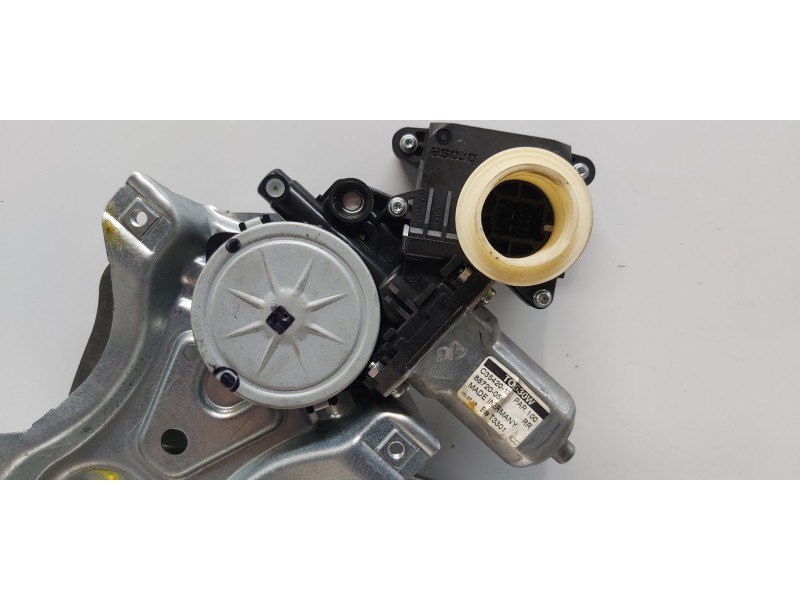 Recambio de elevalunas trasero izquierdo para toyota avensis touring sports executive referencia OEM IAM 6984005131 8570102010 