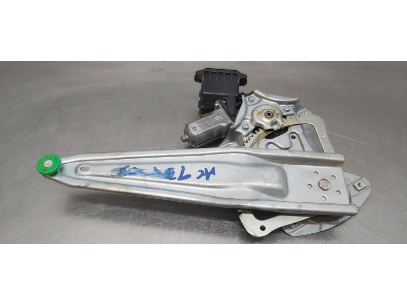 Recambio de elevalunas trasero izquierdo para toyota avensis touring sports executive referencia OEM IAM 6984005131 8570102010 